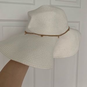 Beach hat